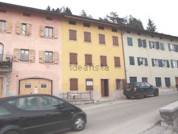 casa indipendente in vendita a Rotzo