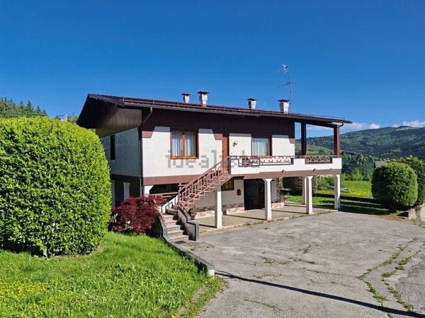 casa indipendente in vendita a Rotzo