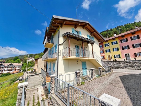 appartamento in vendita a Rotzo in zona Castelletto
