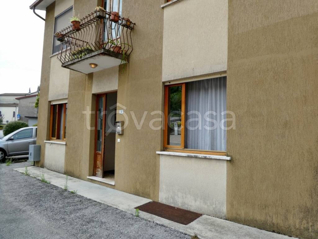 casa indipendente in vendita a Salcedo