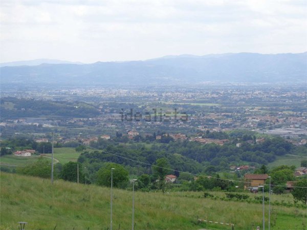casa indipendente in vendita a Salcedo
