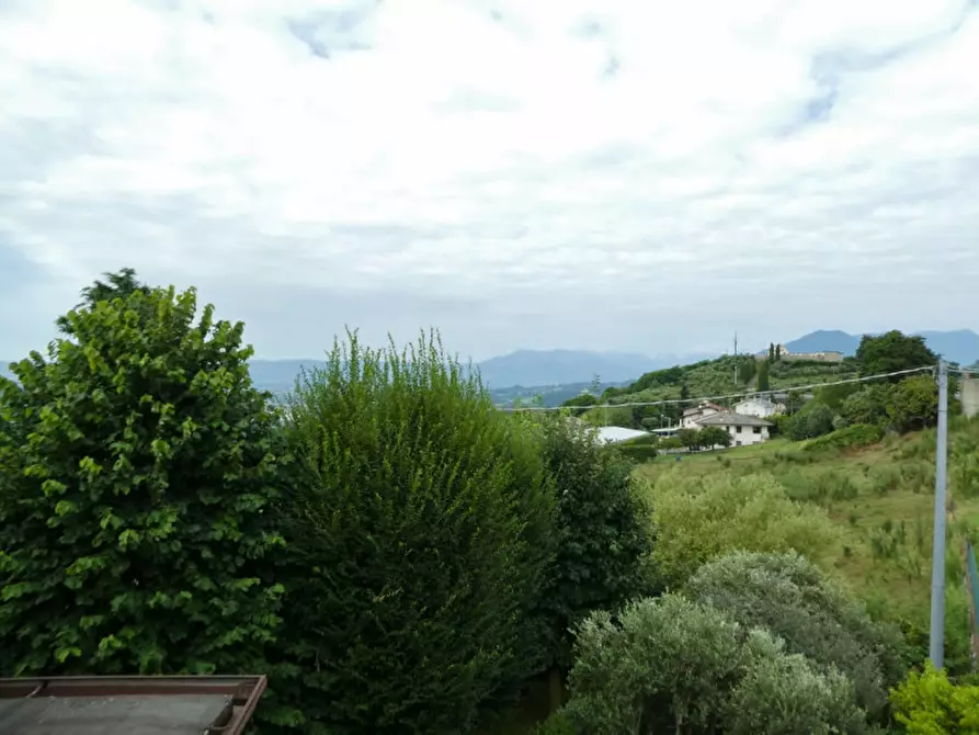 casa indipendente in vendita a Salcedo