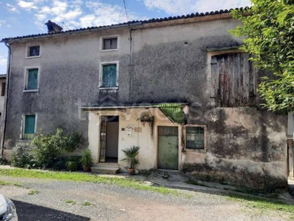 casa indipendente in vendita a Salcedo