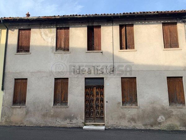 casa indipendente in vendita a Sandrigo