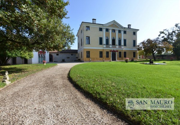 casa indipendente in vendita a Sandrigo