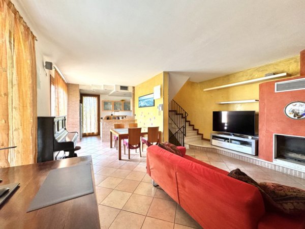 casa indipendente in vendita a Sandrigo