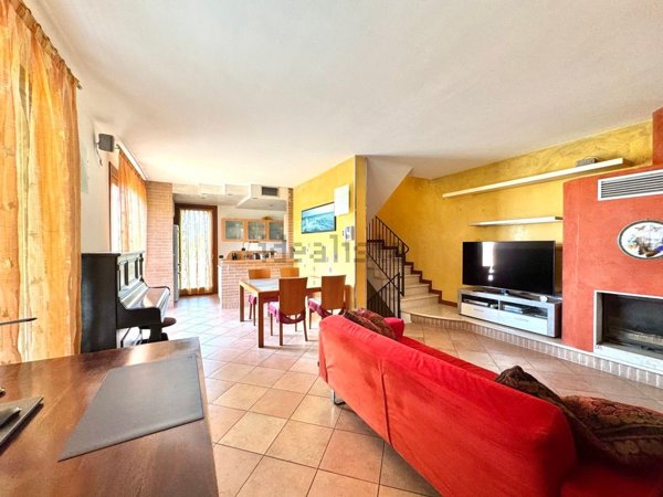 casa indipendente in vendita a Sandrigo