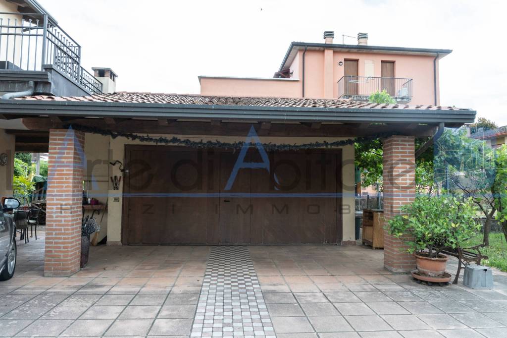 casa indipendente in vendita a Sandrigo