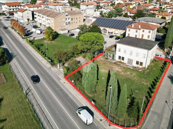 casa indipendente in vendita a Sandrigo