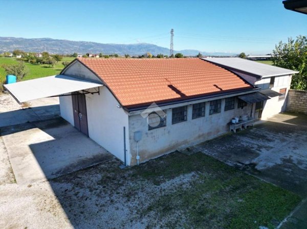 locale commerciale in vendita a Sandrigo