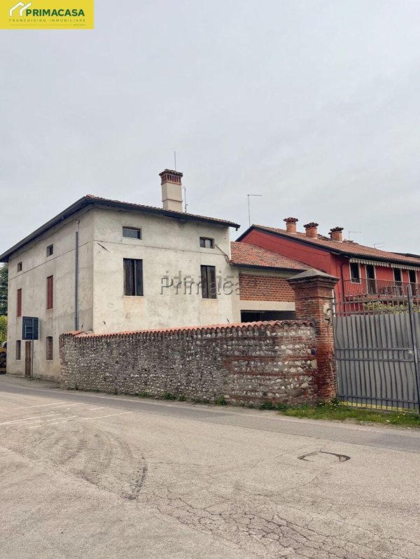 casa indipendente in vendita a Sandrigo