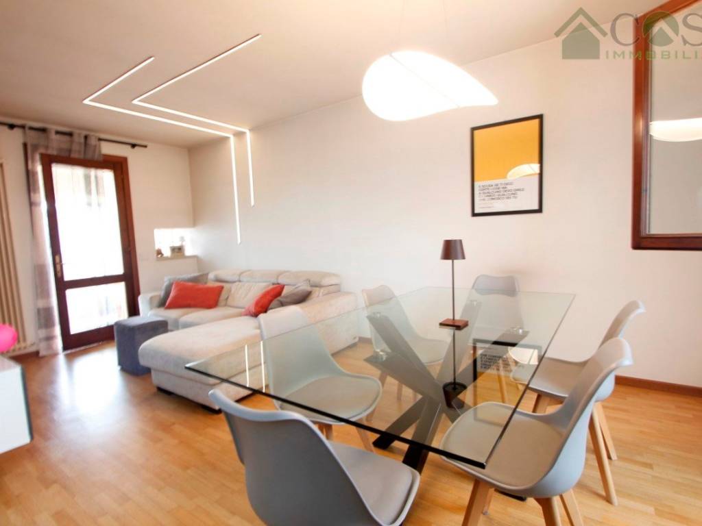 casa indipendente in vendita a Sandrigo