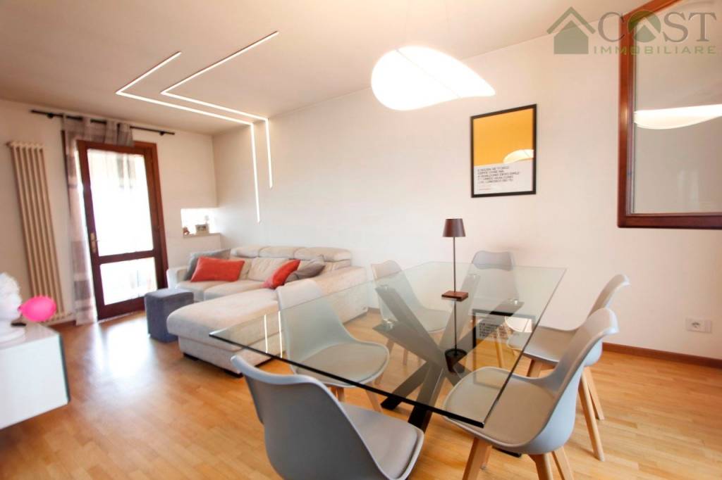 casa indipendente in vendita a Sandrigo