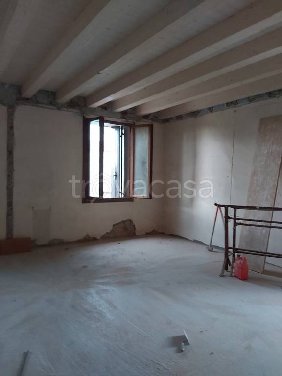 casa indipendente in vendita a Sandrigo