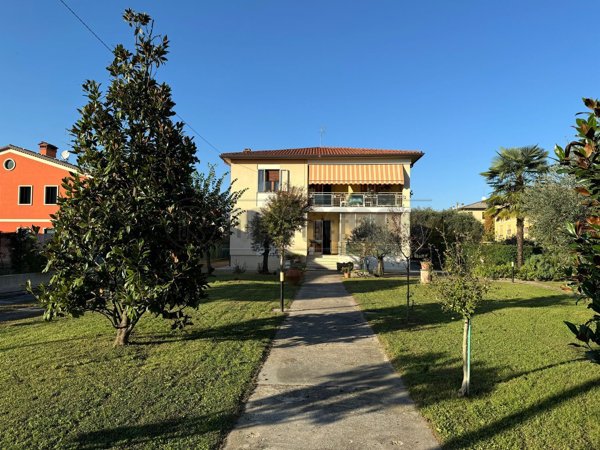 casa indipendente in vendita a Sandrigo