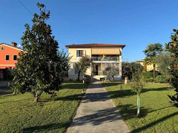 casa indipendente in vendita a Sandrigo