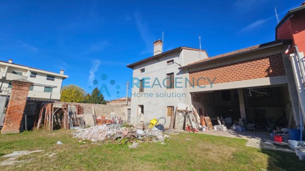 casa indipendente in vendita a Sandrigo