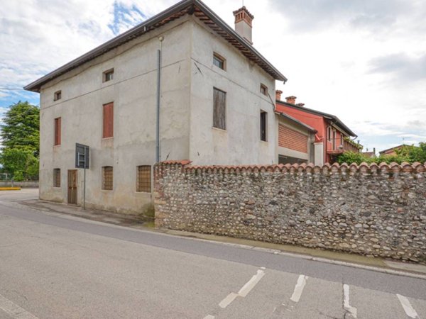 casa indipendente in vendita a Sandrigo
