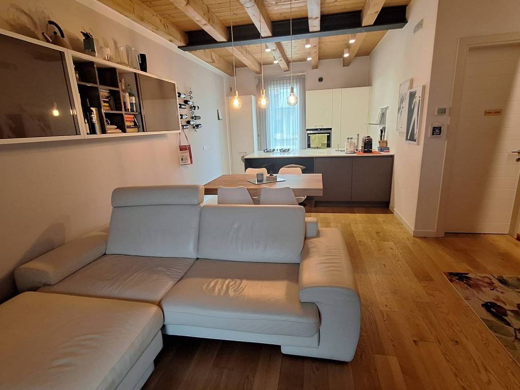 casa indipendente in vendita a Sandrigo