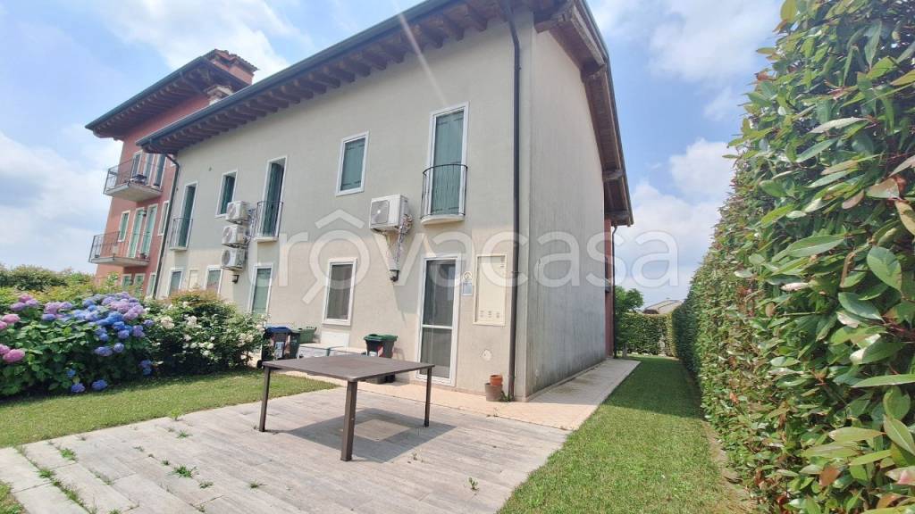 casa indipendente in vendita a Sandrigo