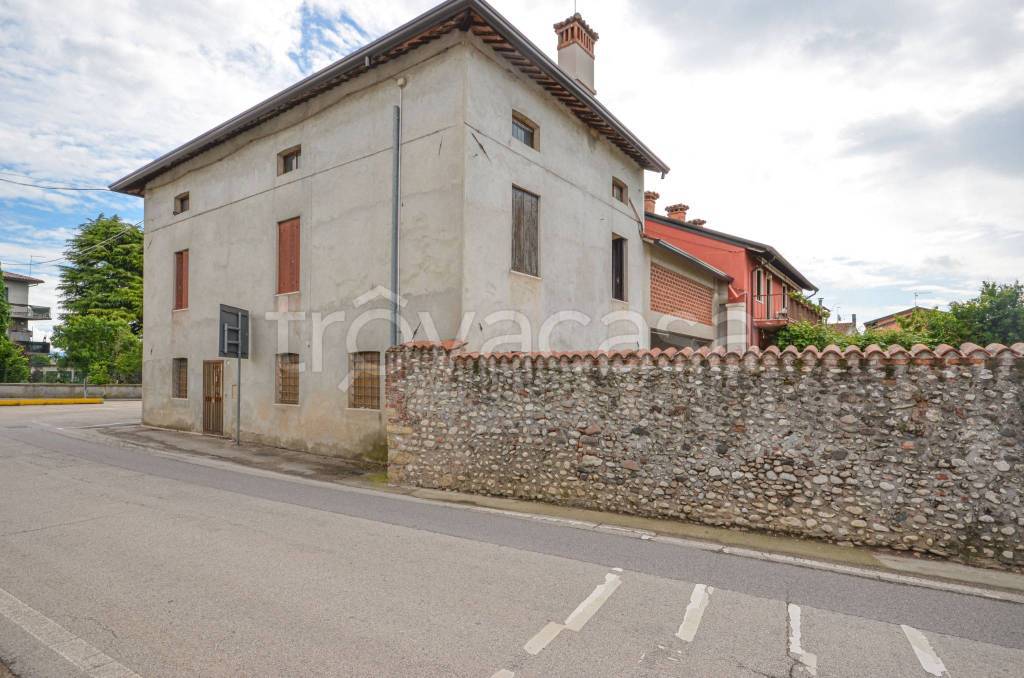 casa indipendente in vendita a Sandrigo