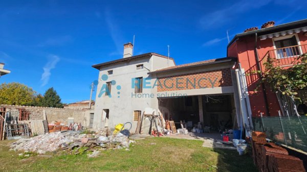 casa indipendente in vendita a Sandrigo