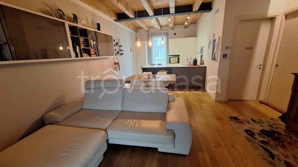 casa indipendente in vendita a Sandrigo