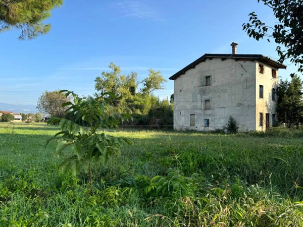 casa indipendente in vendita a Sandrigo