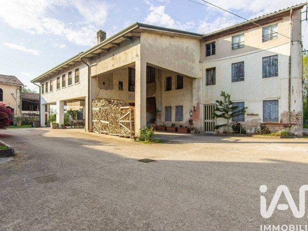 casa indipendente in vendita a Sandrigo