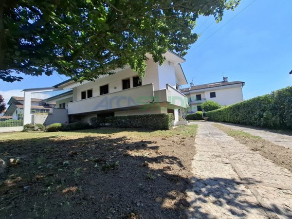 casa indipendente in vendita a Sandrigo in zona Ancignano