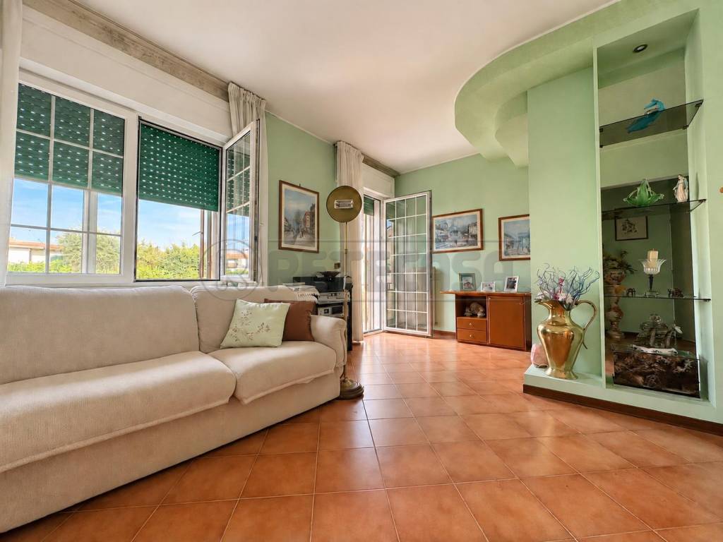 casa indipendente in vendita a Sandrigo