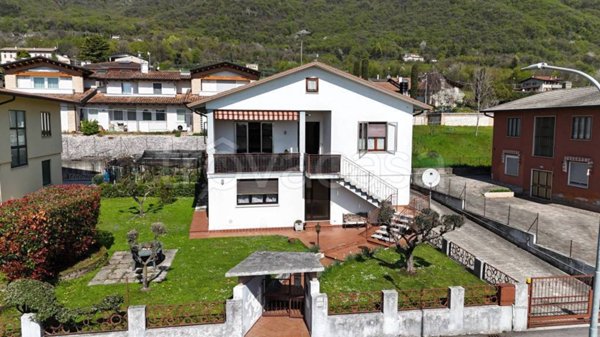 casa indipendente in vendita a Santorso