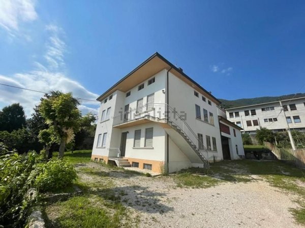 casa indipendente in vendita a Santorso
