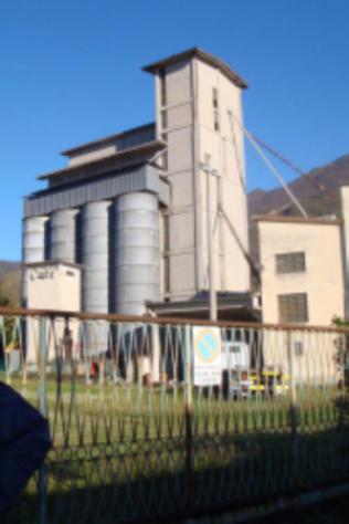 locale commerciale in vendita a Santorso