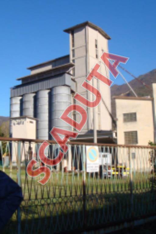 locale commerciale in vendita a Santorso