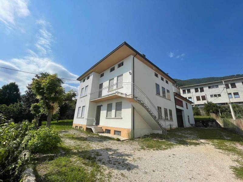 casa indipendente in vendita a Santorso