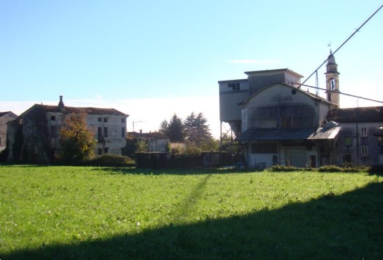 terreno edificabile in vendita a Santorso