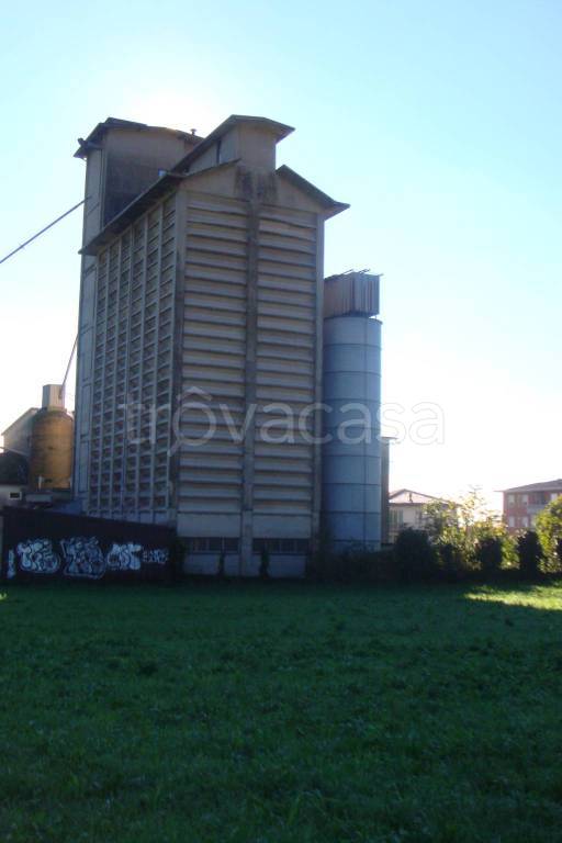 locale commerciale in vendita a Santorso