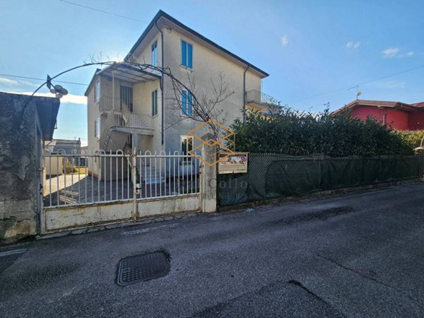 terreno edificabile in vendita a Santorso