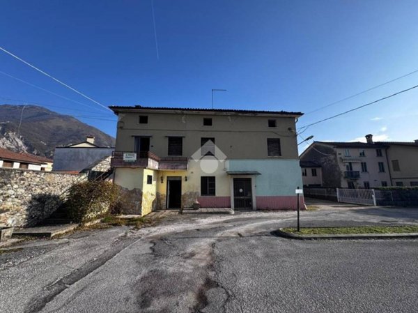 casa indipendente in vendita a Santorso