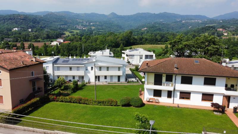 casa indipendente in vendita a San Vito di Leguzzano