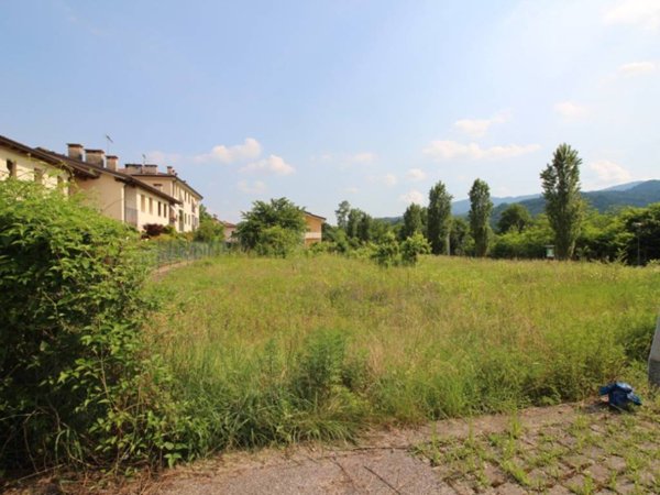terreno edificabile in vendita a San Vito di Leguzzano