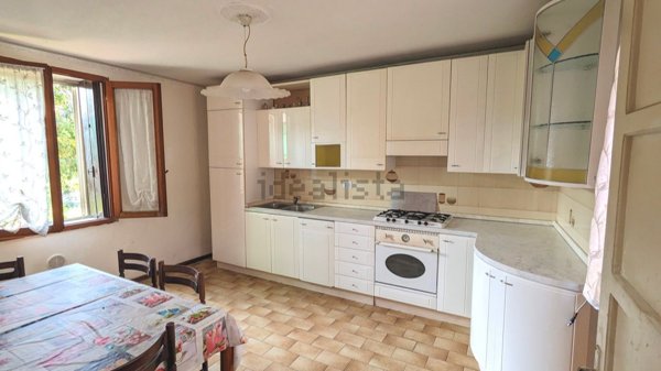 casa indipendente in vendita a San Vito di Leguzzano