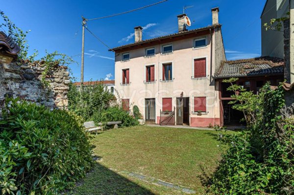 casa indipendente in vendita a San Vito di Leguzzano