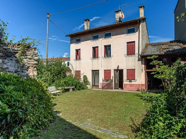 casa indipendente in vendita a San Vito di Leguzzano