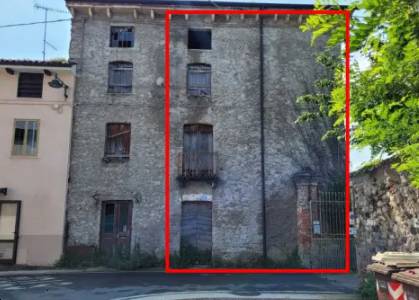 casa indipendente in vendita a San Vito di Leguzzano