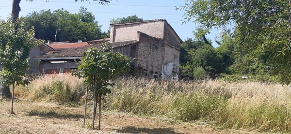 casale in vendita a San Vito di Leguzzano