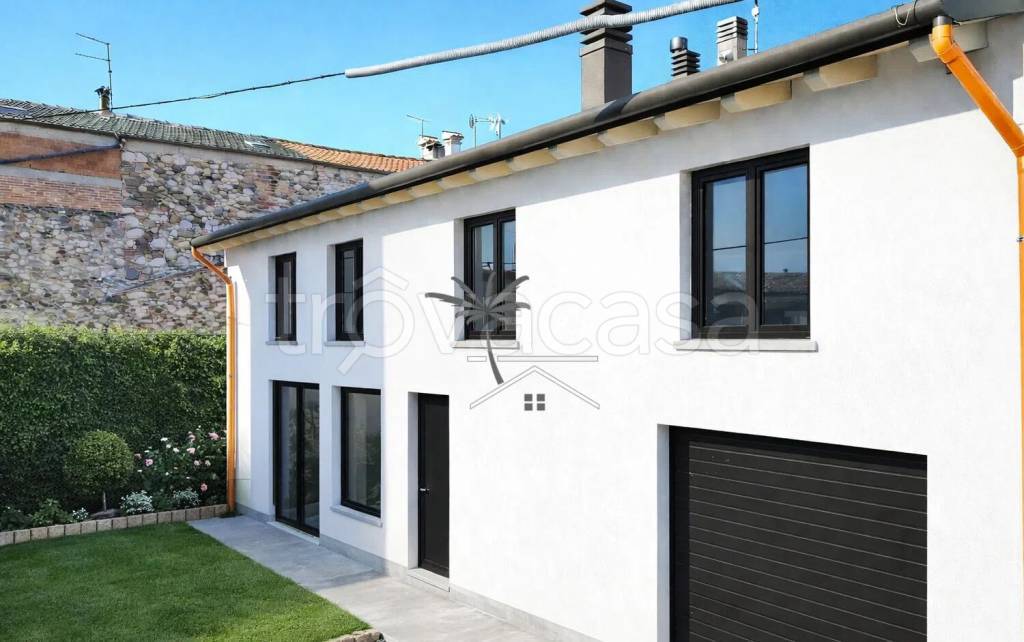 casa indipendente in vendita a San Vito di Leguzzano