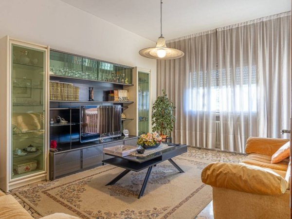 casa indipendente in vendita a San Vito di Leguzzano