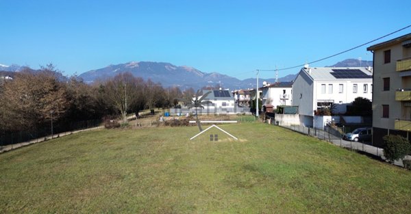 terreno edificabile in vendita a San Vito di Leguzzano